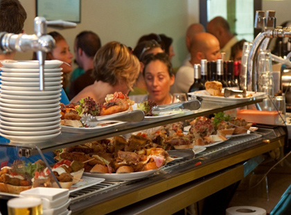 Isla Plana - Eating Out and Nightlife